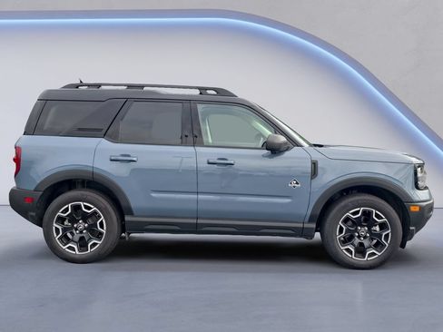 Used 2025 Ford Bronco Sport Outer Banks w/ Outer Banks Tech Package+ AWD/4WD image 7