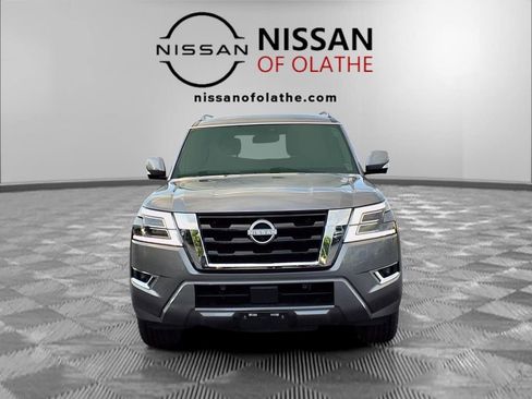 Used 2021 Nissan Armada SL w/ Captain's Chairs Package AWD/4WD image 34
