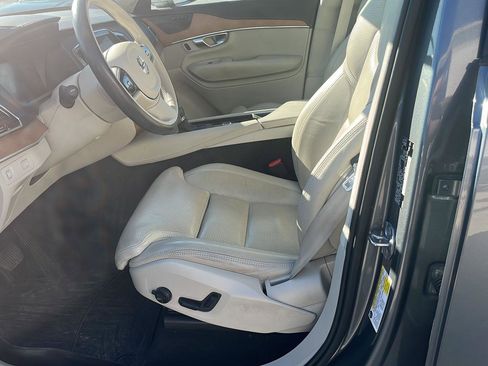 Used 2019 Volvo XC90 T6 Inscription w/ Luxury Package image 9