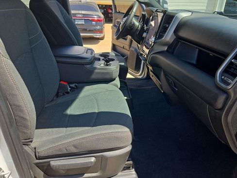 Used 2025 RAM 2500 Big Horn AWD/4WD image 21