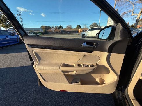 Used 2014 Volkswagen Jetta SE image 31