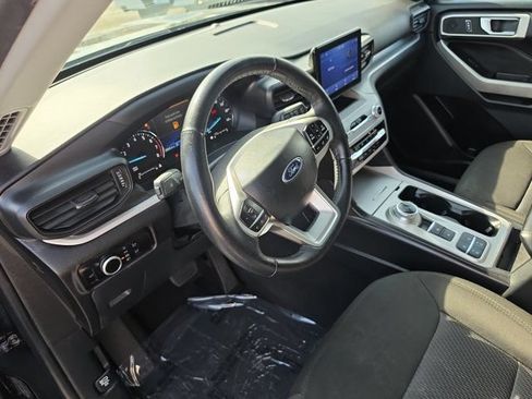 Certified 2023 Ford Explorer XLT RWD image 16