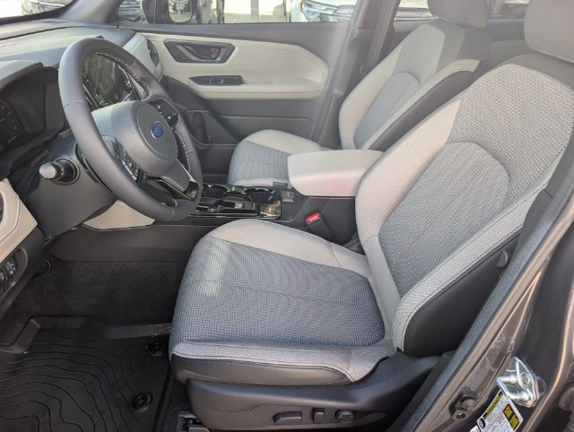 Used 2026 Subaru Forester Premium AWD/4WD image 8