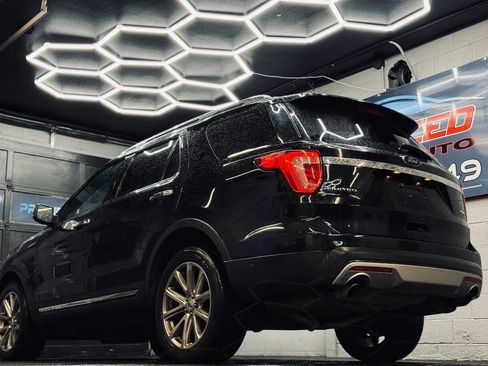 Used 2017 Ford Explorer Limited w/ Equipment Group 303A image 10