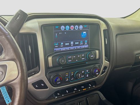 Used 2017 GMC Sierra 1500 SLT w/ SLT Premium Package image 18