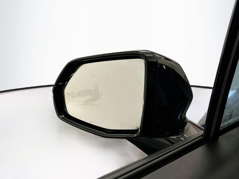Used 2025 Chevrolet Blazer LT AWD/4WD image 16
