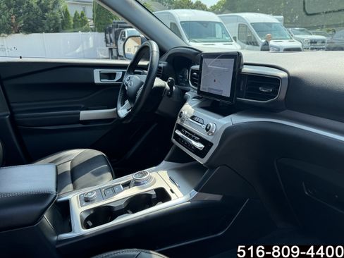 Used 2023 Ford Explorer XLT w/ Equipment Group 202A AWD/4WD image 30