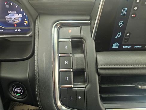 Used 2023 Chevrolet Tahoe LT w/ Luxury Package AWD/4WD image 14