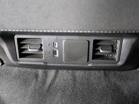 Used 2025 Chevrolet Silverado 1500 Custom AWD/4WD image 43