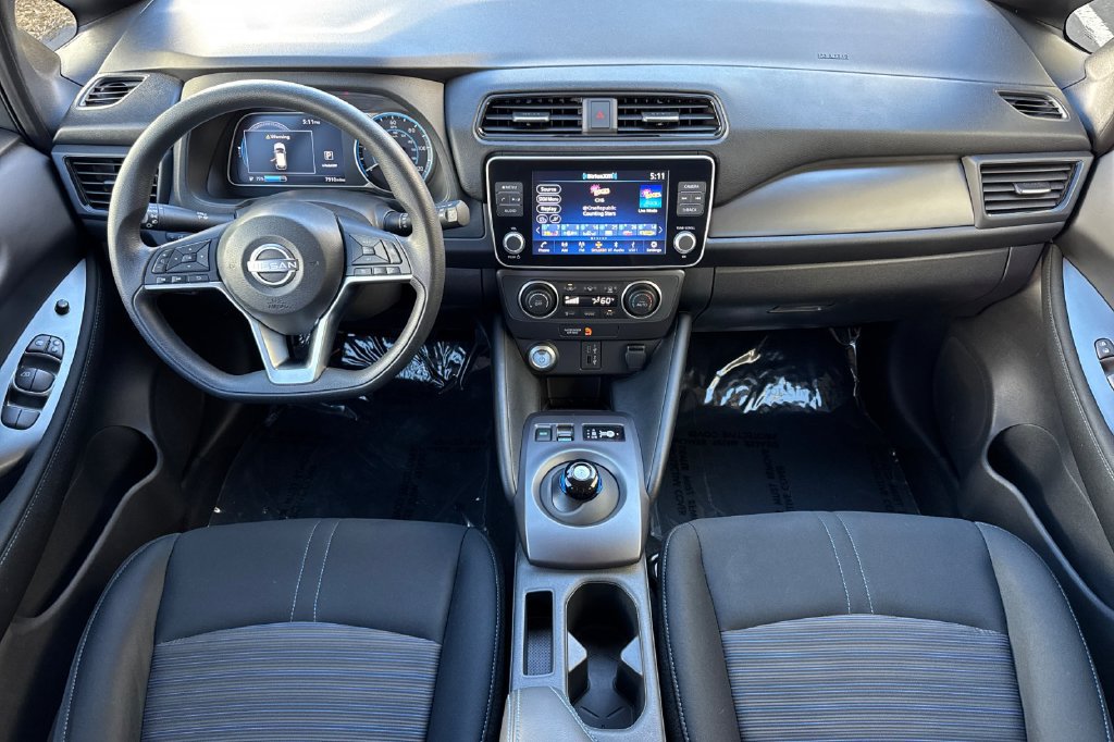Used 2025 Nissan Leaf S FWD image 12