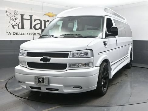 New 2026 Chevrolet Express 2500 Extended w/ Driver Convenience Package RWD image 21