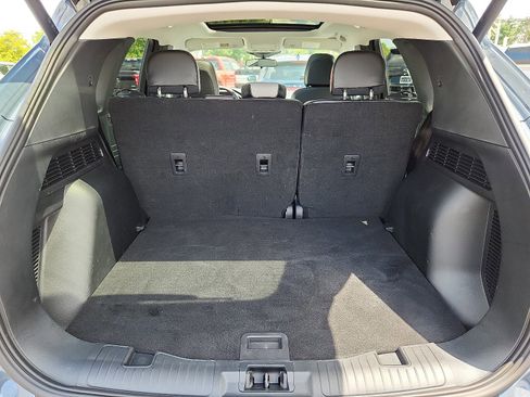 Certified 2025 Ford Escape SE image 29