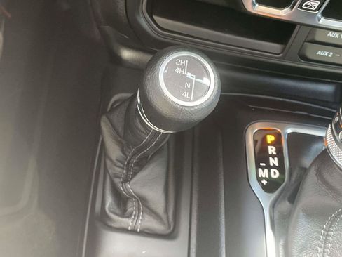 New 2025 Jeep Gladiator Sport image 23