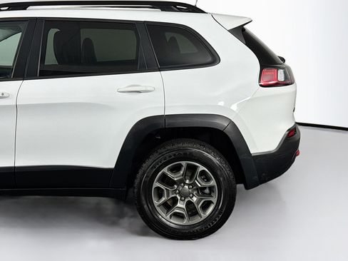 Used 2022 Jeep Cherokee Trailhawk AWD/4WD image 44