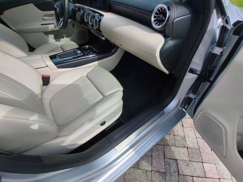 Used 2025 Mercedes-Benz CLA 250 4MATIC image 43