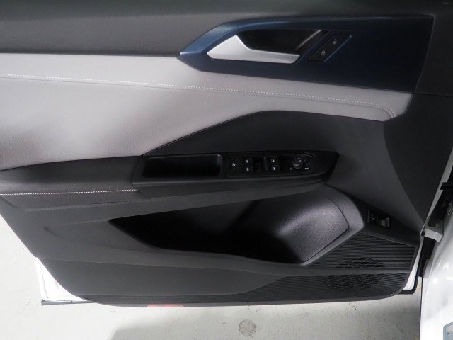 Used 2024 Volkswagen Taos SE FWD image 46