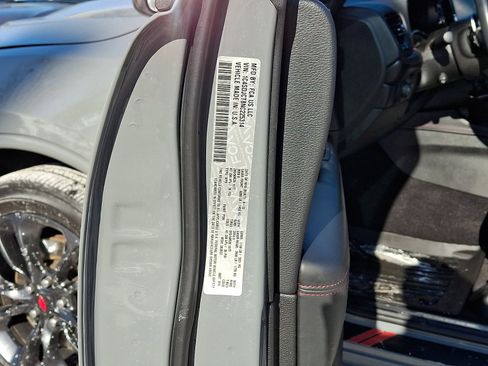 Used 2022 Dodge Durango R/T w/ Blacktop Package image 28