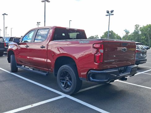 Used 2021 Chevrolet Silverado 1500 Custom Trail Boss w/ Safety Confidence Package AWD/4WD image 3