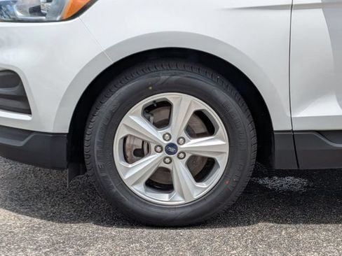 Used 2022 Ford Edge SE AWD/4WD image 11