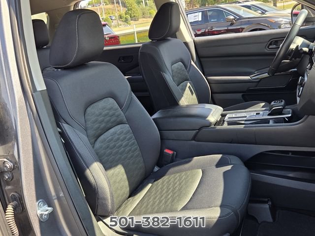 Used 2024 Nissan Pathfinder SV FWD image 18