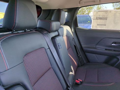 New 2026 Nissan Kicks SR image 34