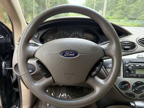 Used 2002 Ford Focus ZTS FWD image 21