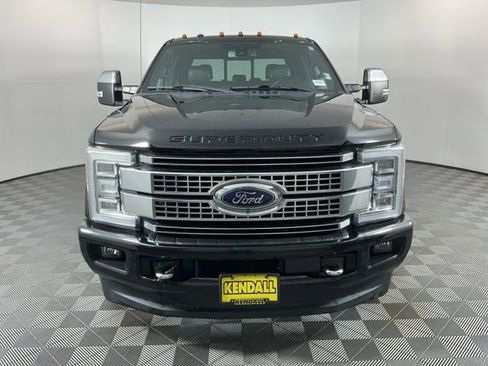 Used 2017 Ford F350 Platinum w/ Platinum Ultimate Package image 2