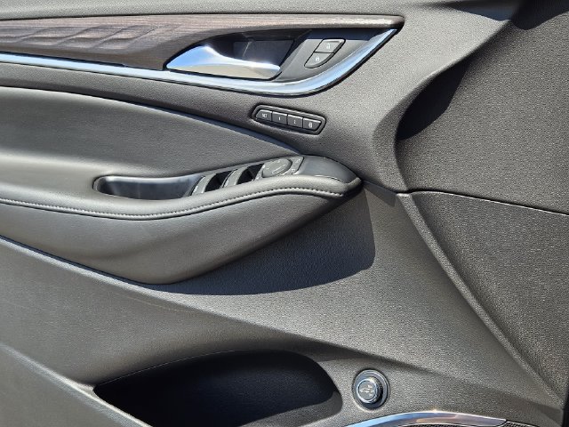 Used 2023 Buick Enclave Avenir w/ Avenir Technology Package FWD image 22