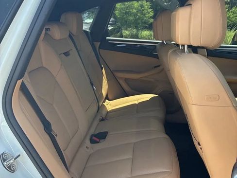 Used 2018 Porsche Macan S AWD/4WD image 25