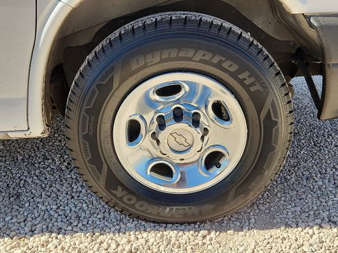 Used 2016 Chevrolet Express 2500 RWD image 7