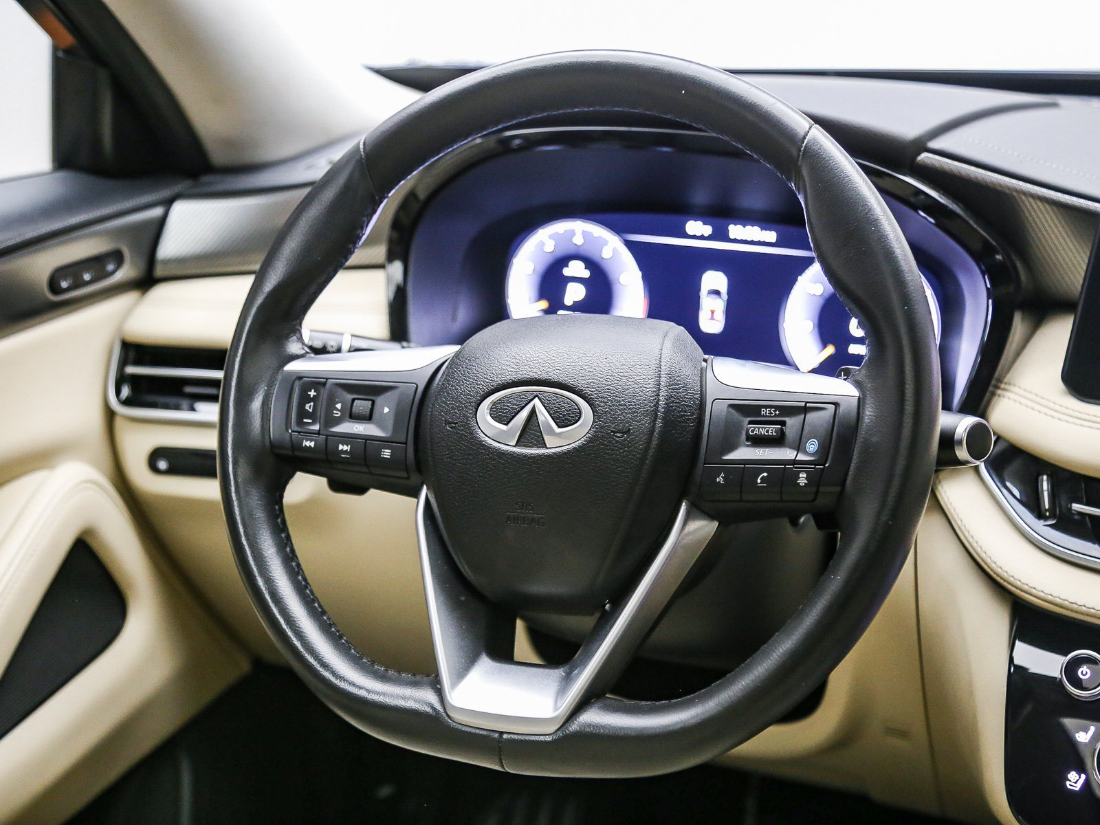 Used 2022 INFINITI QX60 Luxe w/ Cargo Package FWD image 15
