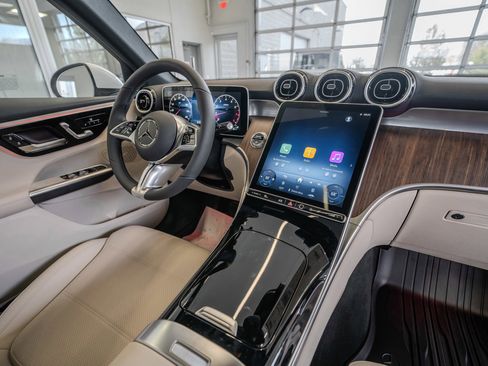 New 2026 Mercedes-Benz GLC 300 4MATIC image 19