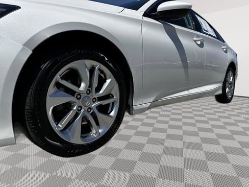 Certified 2019 Honda Accord LX image 6