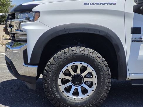 Used 2021 Chevrolet Silverado 1500 LT w/ Bed Protection Package AWD/4WD image 6