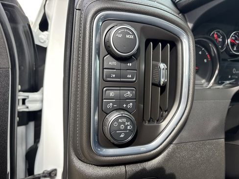 Used 2022 Chevrolet Silverado 3500 LTZ w/ Z71 Chrome Sport Edition image 28