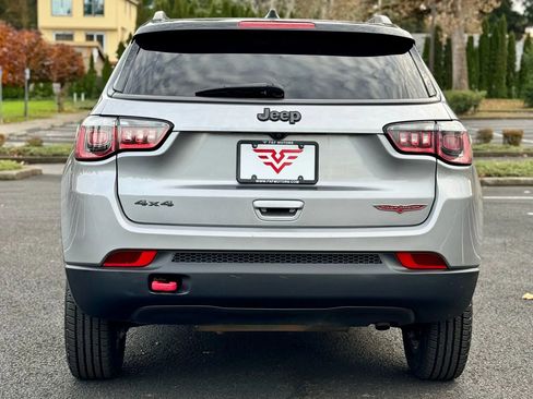 Used 2017 Jeep Compass Trailhawk image 12