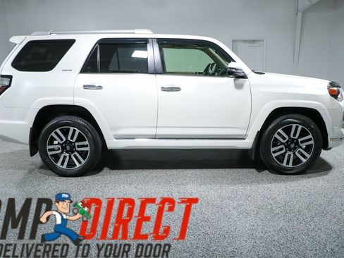 Used 2023 Toyota 4Runner Limited AWD/4WD image 6