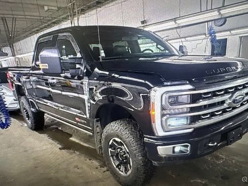 Used 2024 Ford F350 Platinum w/ Tremor Off-Road Package AWD/4WD image 4