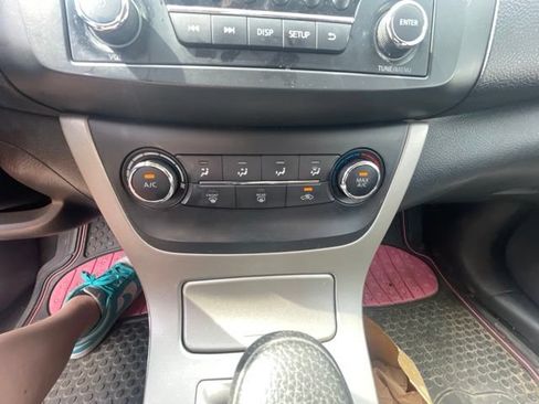 Used 2015 Nissan Sentra S FWD image 40