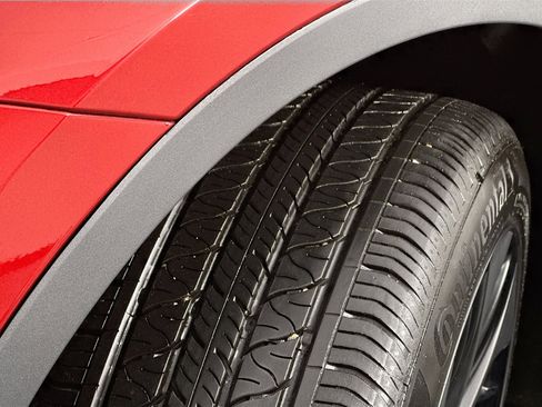 Used 2025 Tesla Model Y Long Range image 14