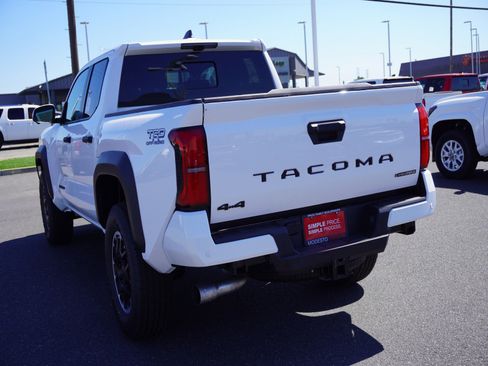 New 2026 Toyota Tacoma TRD Off-Road image 11
