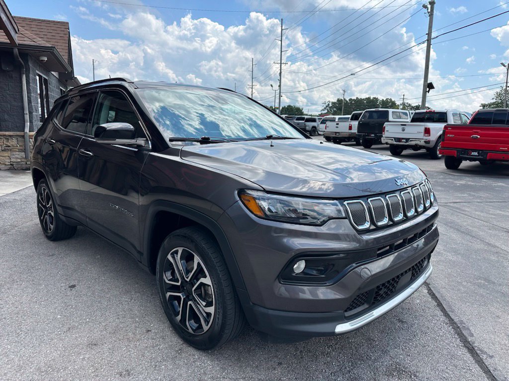 Used 2022 Jeep Compass Limited AWD/4WD image 9