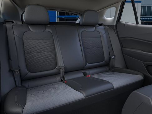 New 2026 Chevrolet Trax LT w/ Driver Confidence Package FWD image 17