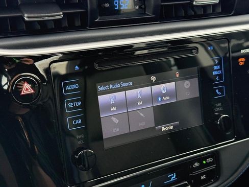 Used 2017 Toyota Corolla SE w/ Carpet Mat Package (TMS) image 23