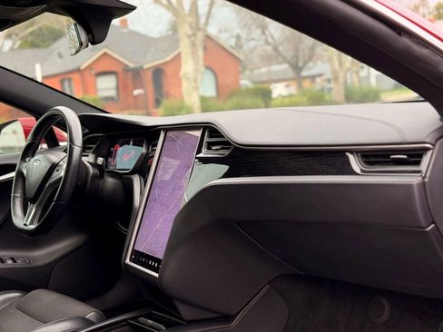 Used 2018 Tesla Model S 75D image 12