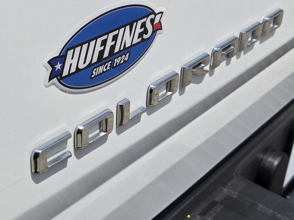 Used 2022 Chevrolet Colorado LT w/ Fleet Safety Package RWD image 10