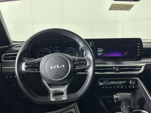 Used 2023 Kia K5 GT-Line image 13