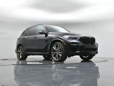 Used 2022 BMW X5 M50i w/ Executive Package image 56