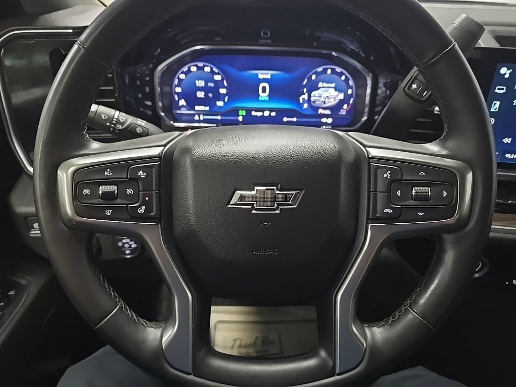 Used 2023 Chevrolet Silverado 1500 RST AWD/4WD image 18
