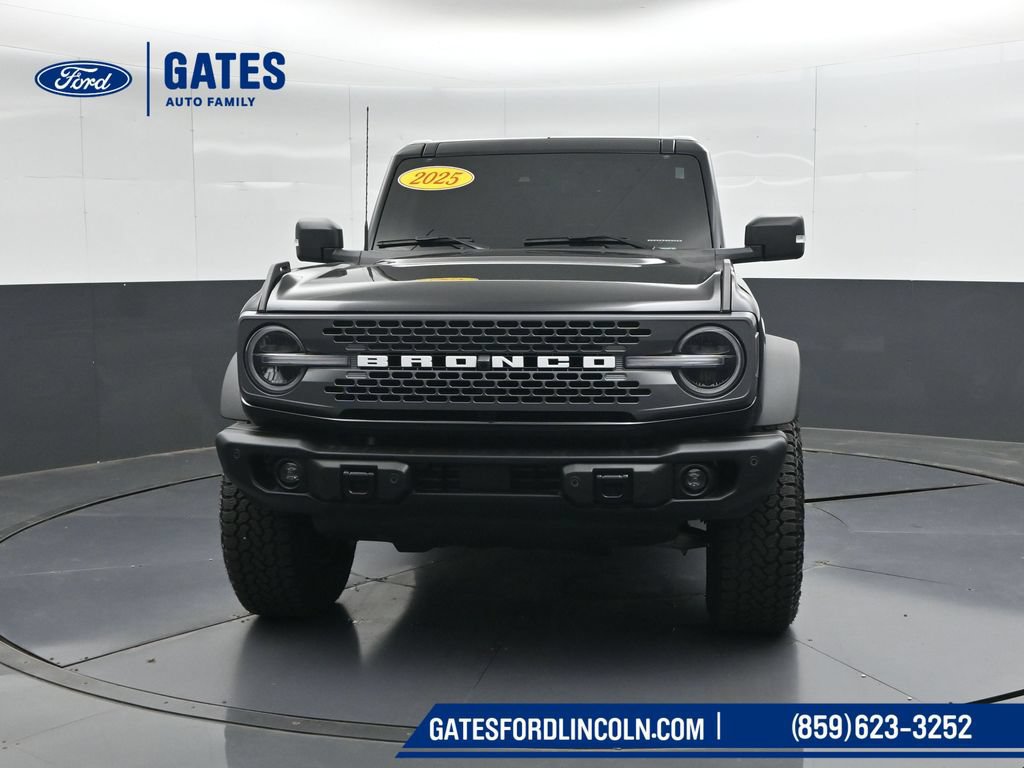 Used 2025 Ford Bronco Badlands AWD/4WD image 5